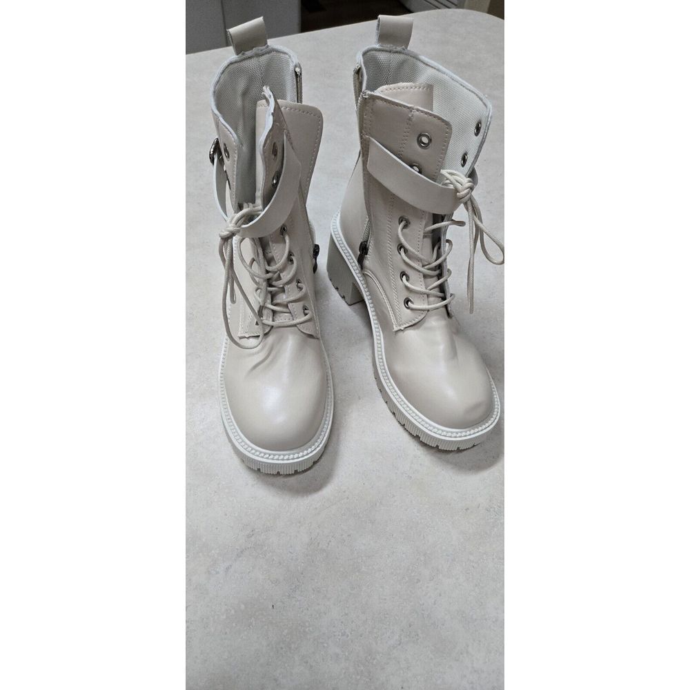 Womens Bootie Ankle Lug Sole Lace Up‎ Size 39